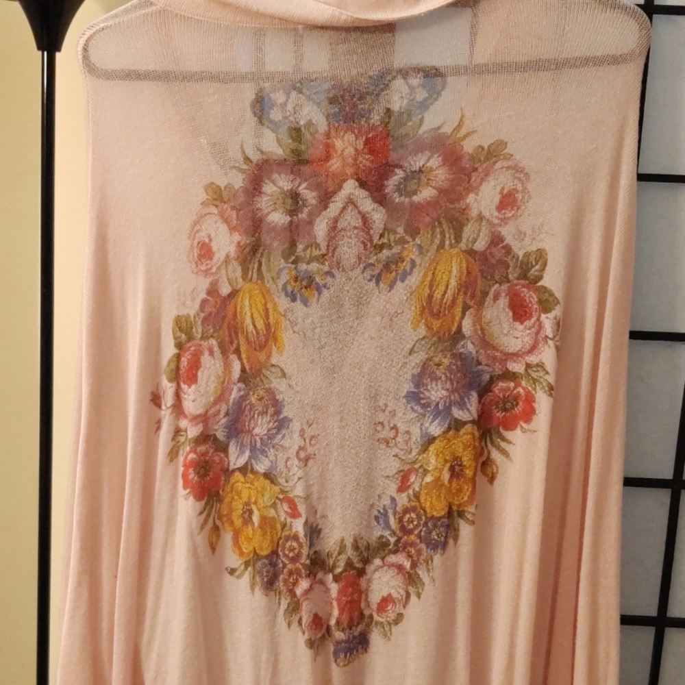 Sleeveless open shirt/cover-up